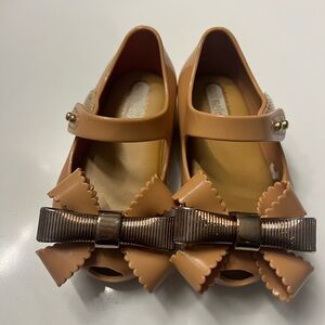 Mini Melissa Tan Dress Shoes with Bow and Scalloped Edges